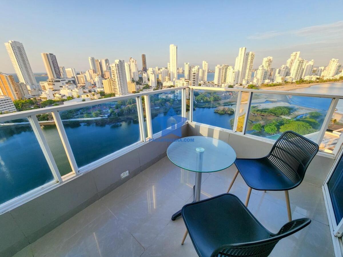 Vista Panoramica - Piso 20 Apartamento *